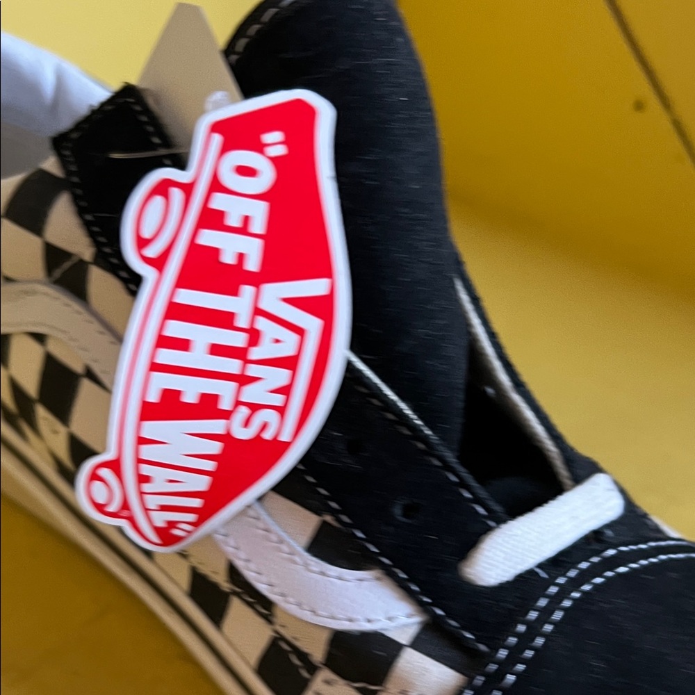 Vans Black and White Checkerboard Old Skool - Picture 3 of 10